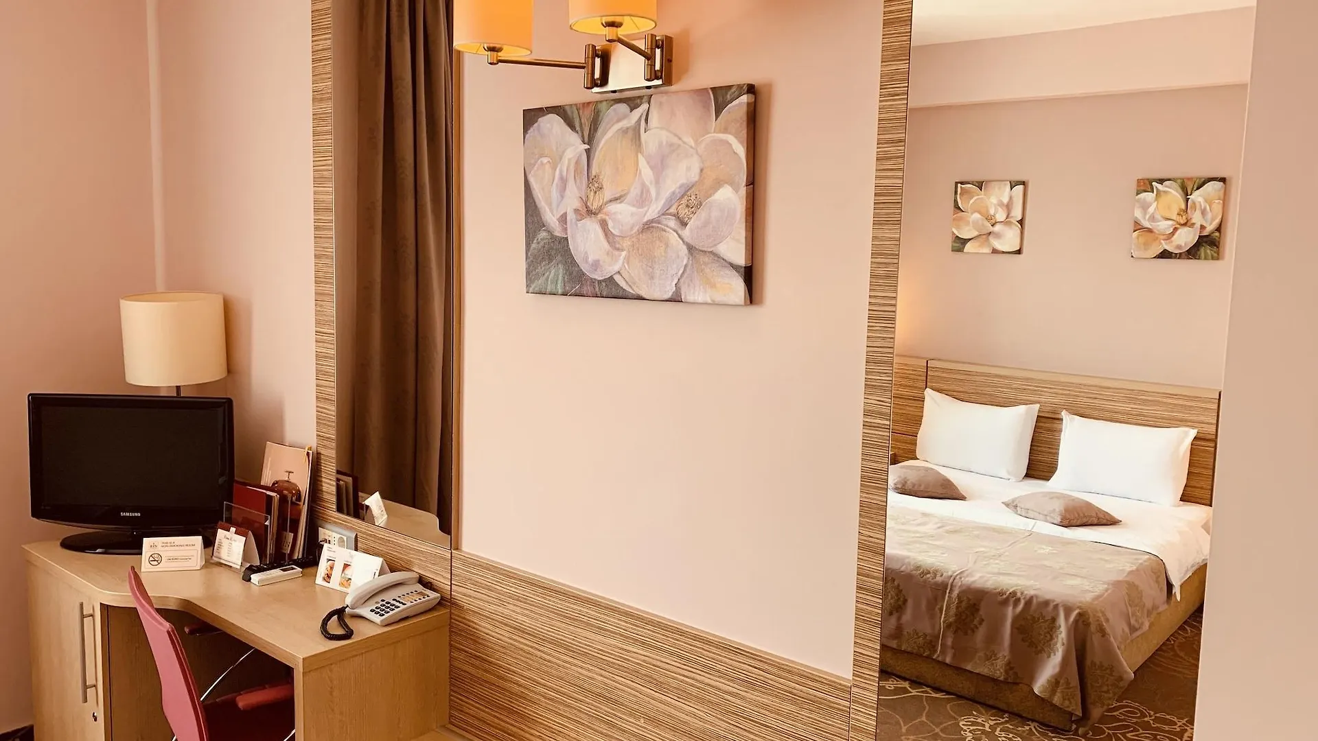 Rin Central Hotel Bucarest 4*,