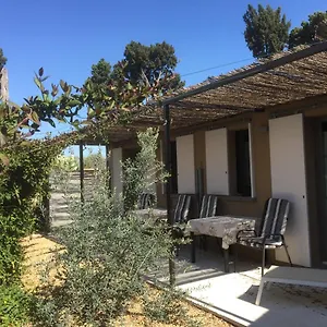 L' Oustau Blanc Bed & Breakfast