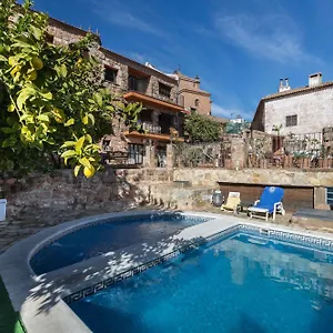 Palacio Guzmanes 3*, Baños de la Encina España