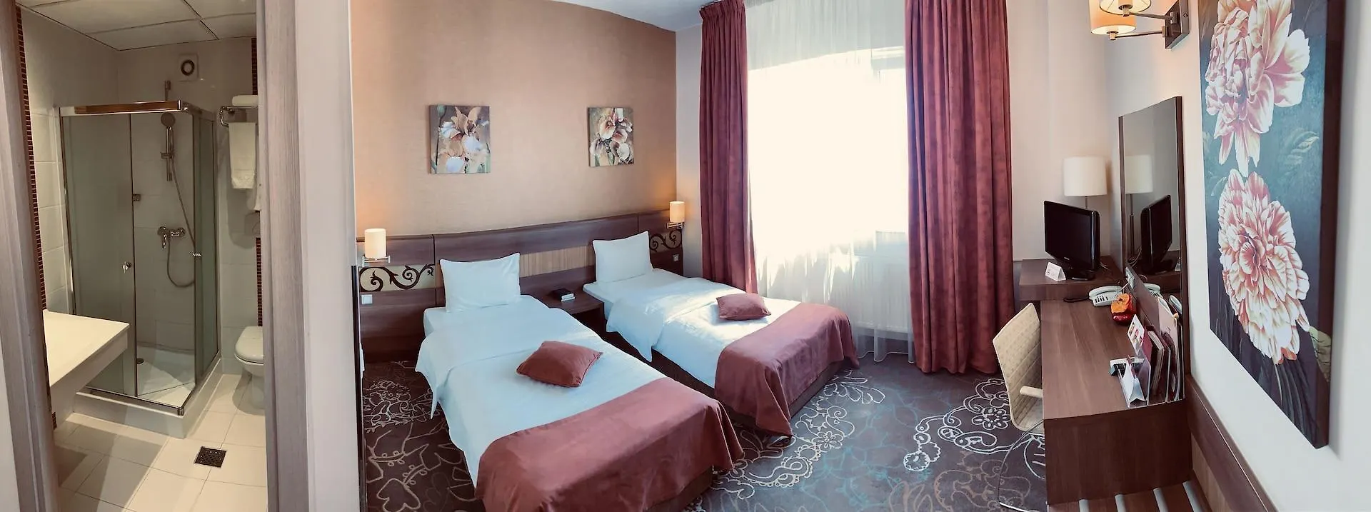 فندق رين سنترال بوخارست 4*,